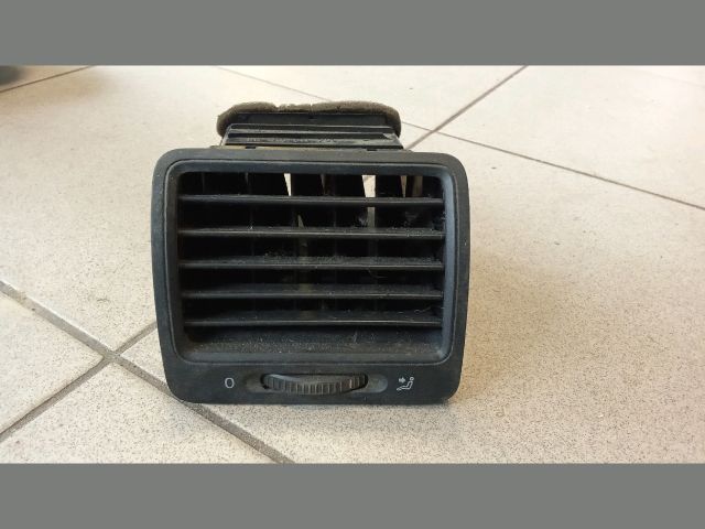 bontott VW GOLF V Bal Szellőző