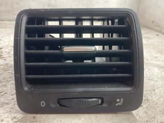 bontott VW GOLF V Bal Szellőző