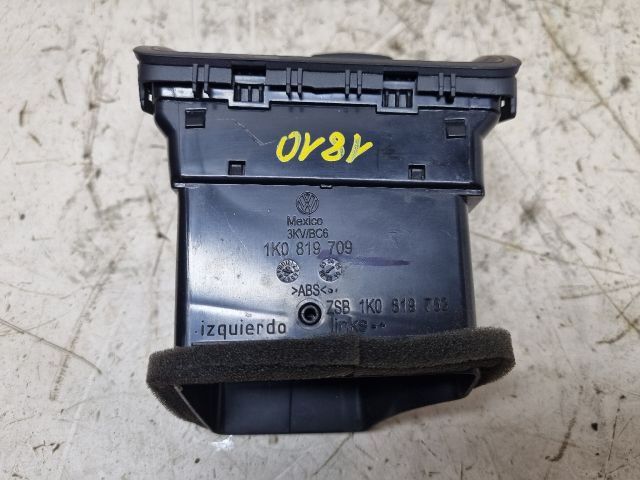 bontott VW GOLF V Bal Szellőző