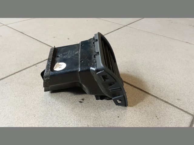 bontott VW GOLF V Bal Szellőző