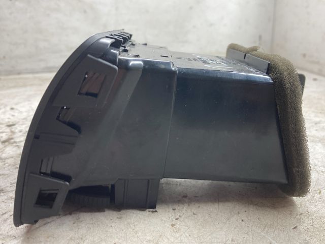 bontott VW GOLF V Bal Szellőző