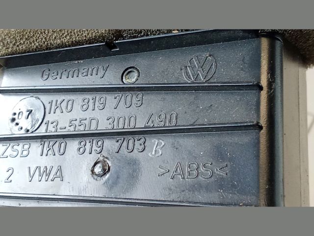 bontott VW GOLF V Bal Szellőző