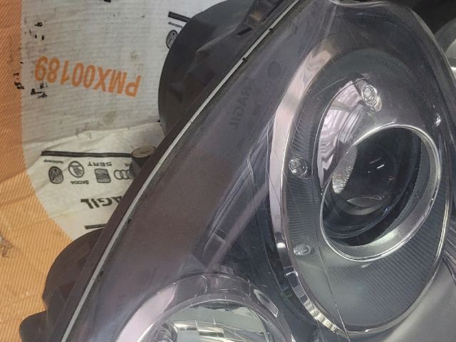 bontott VW GOLF V Bal Xenon Fényszóró