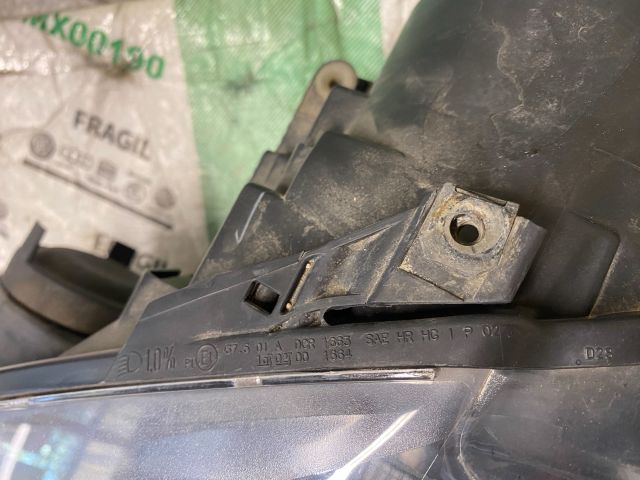 bontott VW GOLF V Bal Xenon Fényszóró