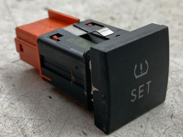 bontott VW GOLF V Belső Levegő Kapcsoló