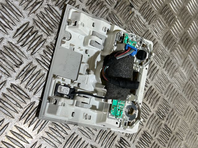 bontott VW GOLF V Beltér Világítás Első