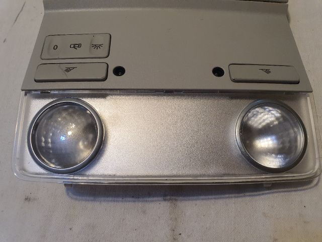 bontott VW GOLF V Beltér Világítás Első