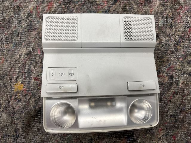 bontott VW GOLF V Beltér Világítás Első