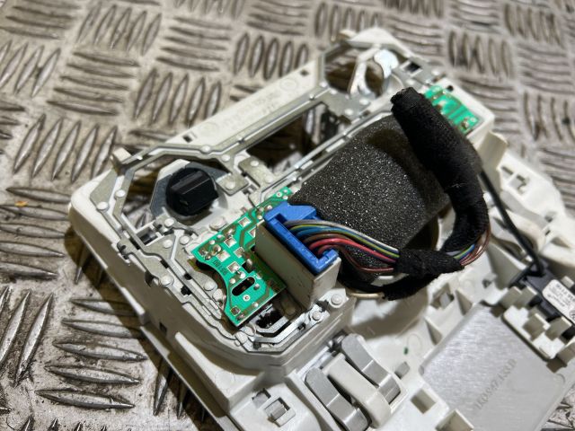 bontott VW GOLF V Beltér Világítás Első