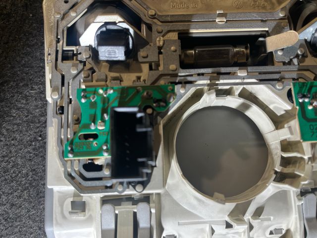 bontott VW GOLF V Beltér Világítás Első