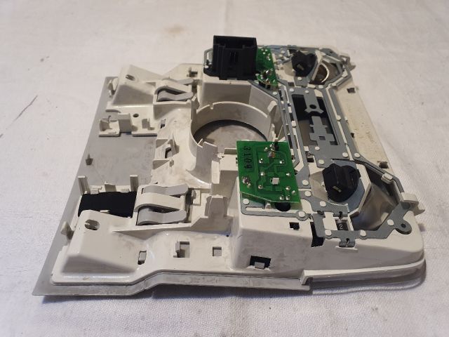 bontott VW GOLF V Beltér Világítás Első