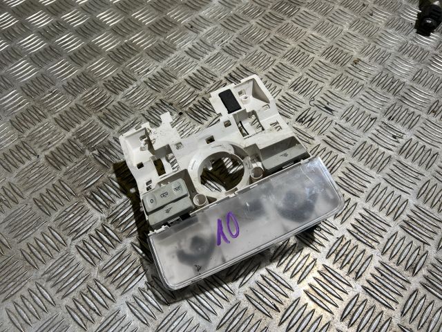 bontott VW GOLF V Beltér Világítás Első