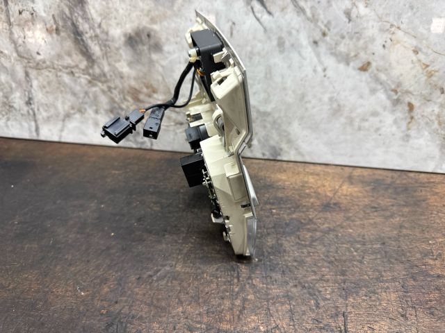 bontott VW GOLF V Beltér Világítás Első