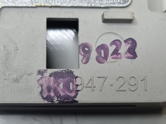 bontott VW GOLF V Beltér Világítás Hátsó