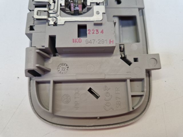 bontott VW GOLF V Beltér Világítás Hátsó