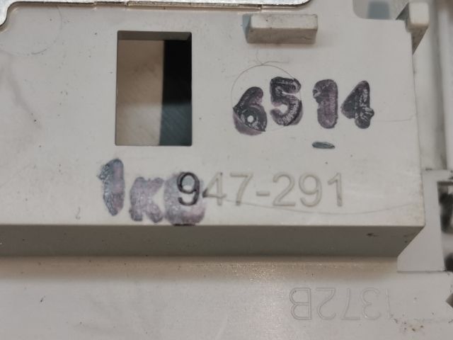 bontott VW GOLF V Beltér Világítás Hátsó