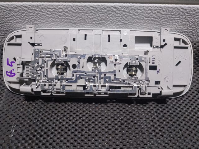 bontott VW GOLF V Beltér Világítás Hátsó