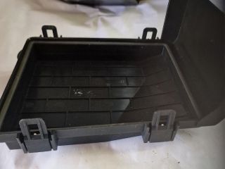 bontott VW GOLF V Biztosítéktábla Fedél