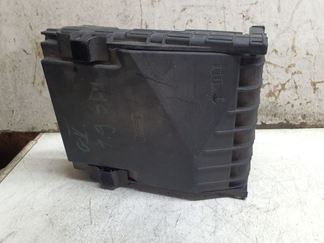 bontott VW GOLF V Biztosítéktábla Fedél