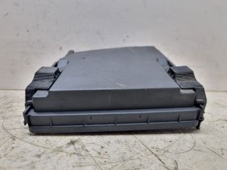 bontott VW GOLF V Biztosítéktábla Fedél