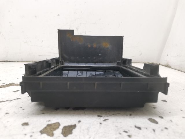 bontott VW GOLF V Biztosítéktábla Fedél