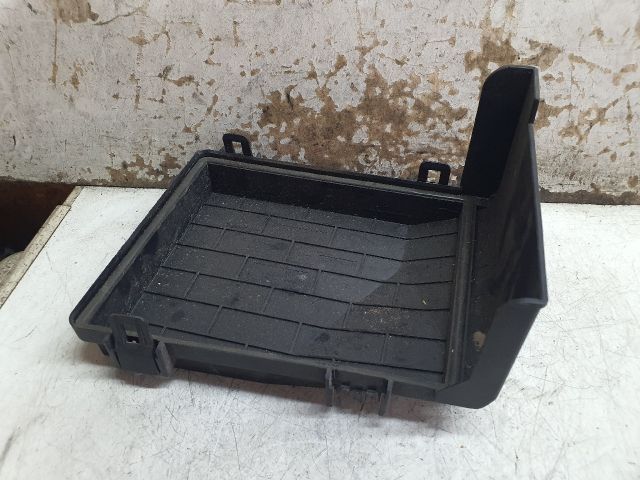 bontott VW GOLF V Biztosítéktábla Fedél