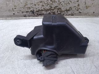 bontott VW GOLF V Biztosítéktábla Utastér