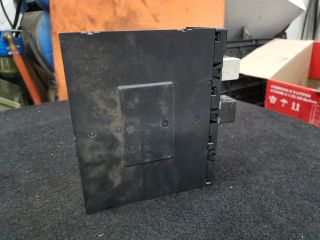 bontott VW GOLF V Biztosítéktábla Utastér