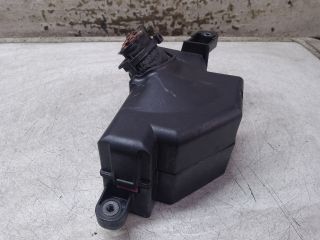 bontott VW GOLF V Biztosítéktábla Utastér