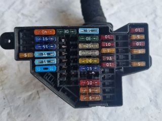 bontott VW GOLF V Biztosítéktábla Utastér