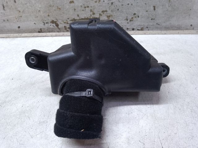 bontott VW GOLF V Biztosítéktábla Utastér