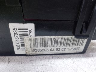 bontott VW GOLF V Biztosítéktábla Utastér