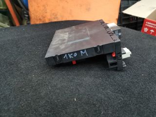 bontott VW GOLF V Biztosítéktábla Utastér