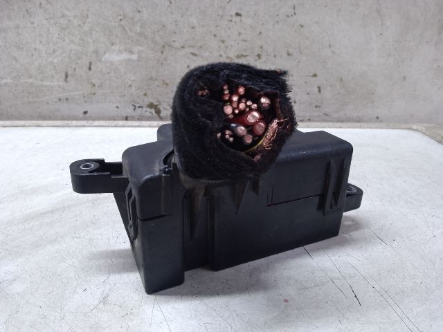 bontott VW GOLF V Biztosítéktábla Utastér