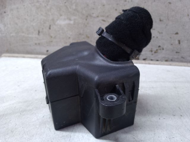 bontott VW GOLF V Biztosítéktábla Utastér