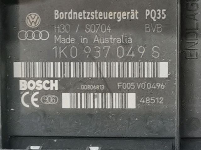 bontott VW GOLF V Biztosítéktábla Utastér