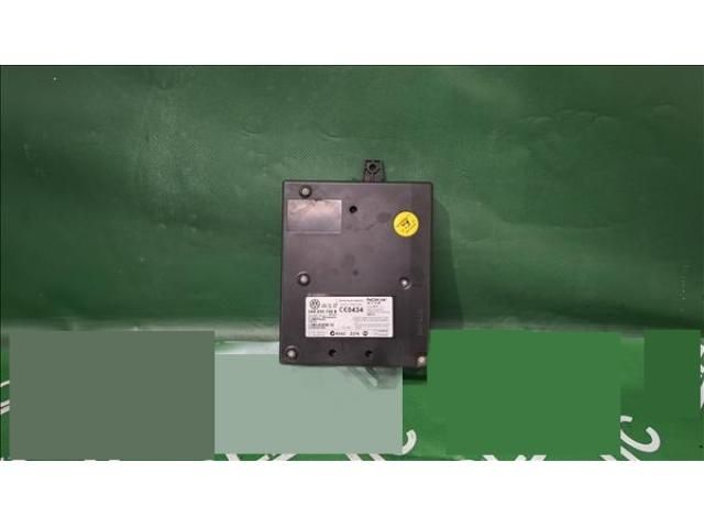 bontott VW GOLF V Bluetooth Elektronika