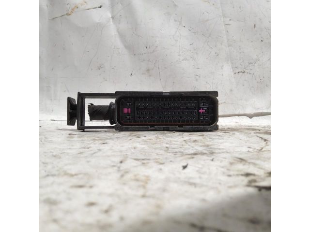 bontott VW GOLF V Csatlakozó