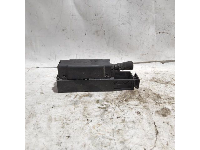 bontott VW GOLF V Csatlakozó