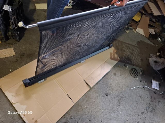 bontott VW GOLF V Csomagtér Háló