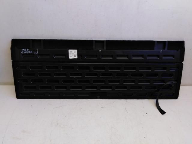 bontott VW GOLF V Csomagtér Kárpit