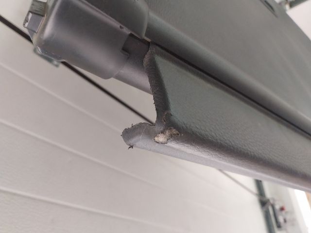 bontott VW GOLF V Csomagtér Roló