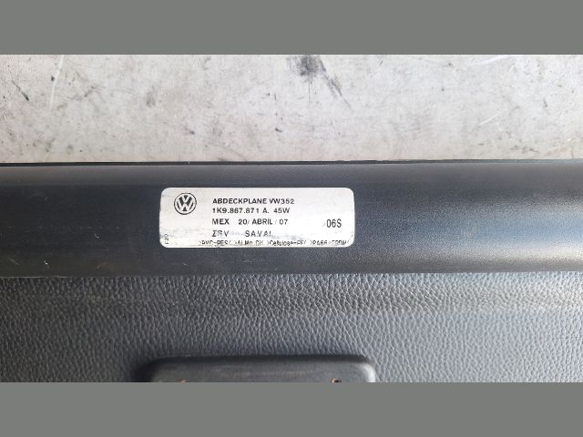 bontott VW GOLF V Csomagtér Roló