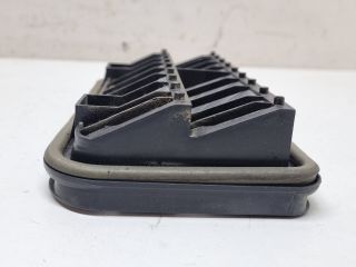 bontott VW GOLF V Csomagtér Szellőző Bal