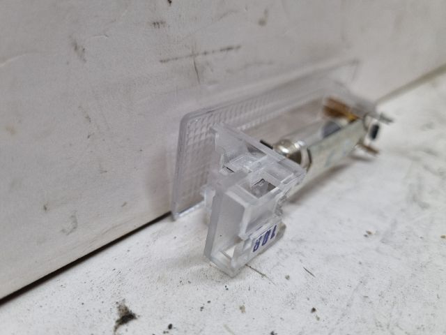 bontott VW GOLF V Csomagtér Világítás