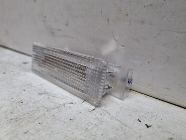 bontott VW GOLF V Csomagtér Világítás