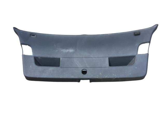 bontott VW GOLF V Csomagtérajtó Burkolat (Részeivel)