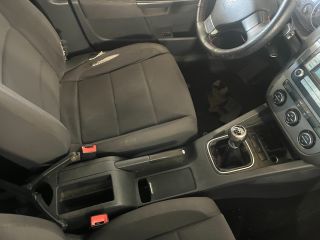 bontott VW GOLF V Csomagtérajtó Gumikéder