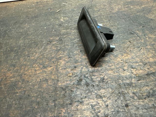 bontott VW GOLF V Csomagtérajtó Kapcsoló