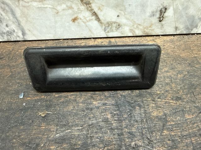 bontott VW GOLF V Csomagtérajtó Kapcsoló